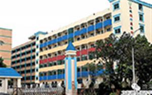 立新湖外國(guó)語(yǔ)學(xué)校